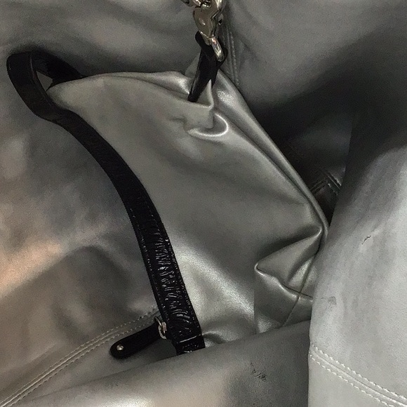 Perlina shiny black patent large tote bag - Picture 14 of 16